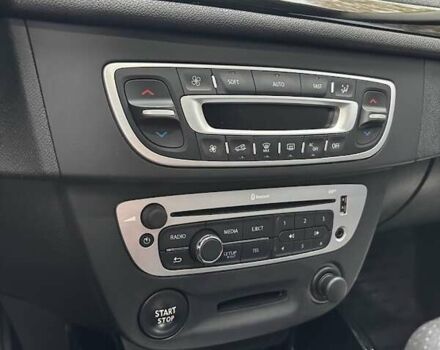 Сірий Рено Меган, об'ємом двигуна 1.46 л та пробігом 215 тис. км за 10300 $, фото 20 на Automoto.ua