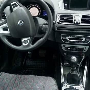 Сірий Рено Меган, об'ємом двигуна 1.46 л та пробігом 340 тис. км за 7000 $, фото 7 на Automoto.ua