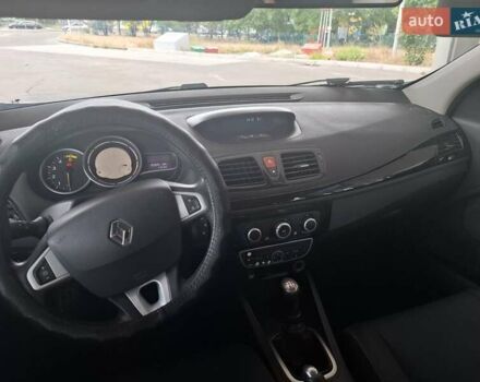 Рено Меган 2012 у Миколаєві на Automoto.ua Сірий Рено Меган, об'ємом двигуна 1.46 л та пробігом 323 тис. км за 7599 $, фото 20 на Automoto.ua