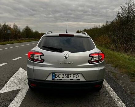 Серый Рено Меган, объемом двигателя 1.46 л и пробегом 277 тыс. км за 7300 $, фото 2 на Automoto.ua