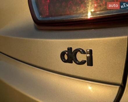 Серый Рено Меган, объемом двигателя 1.5 л и пробегом 224 тыс. км за 6995 $, фото 14 на Automoto.ua