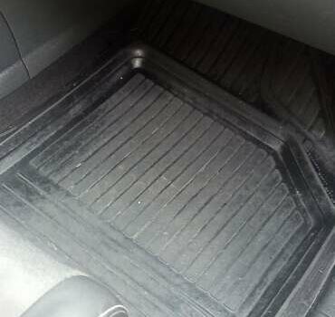 Сірий Рено Меган, об'ємом двигуна 1.46 л та пробігом 325 тис. км за 8700 $, фото 11 на Automoto.ua