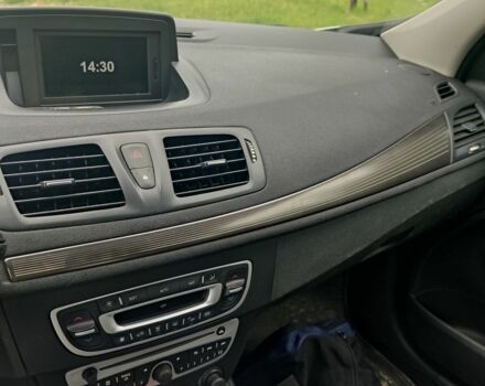 Рено Меган 2012 в Ужгороде на Automoto.ua Серый Рено Меган, объемом двигателя 1.5 л и пробегом 280 тыс. км за 7400 $, фото 3 на Automoto.ua