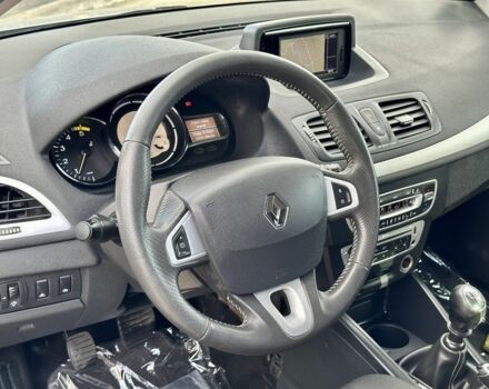 Серый Рено Меган, объемом двигателя 1.6 л и пробегом 277 тыс. км за 7000 $, фото 14 на Automoto.ua