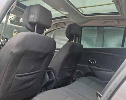 Серый Рено Меган, объемом двигателя 1.5 л и пробегом 234 тыс. км за 7999 $, фото 31 на Automoto.ua