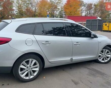 Сірий Рено Меган, об'ємом двигуна 1.46 л та пробігом 300 тис. км за 7800 $, фото 4 на Automoto.ua