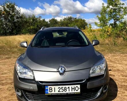 Рено Меган 2012 у Лубнах на Automoto.ua Сірий Рено Меган, об'ємом двигуна 1.5 л та пробігом 289 тис. км за 7800 $, фото 6 на Automoto.ua