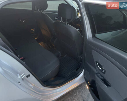 Серый Рено Меган, объемом двигателя 1.5 л и пробегом 222 тыс. км за 9000 $, фото 11 на Automoto.ua