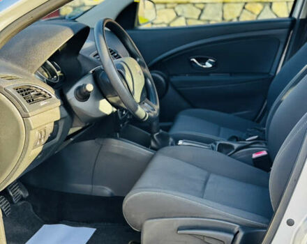 Сірий Рено Меган, об'ємом двигуна 1.6 л та пробігом 280 тис. км за 7150 $, фото 26 на Automoto.ua