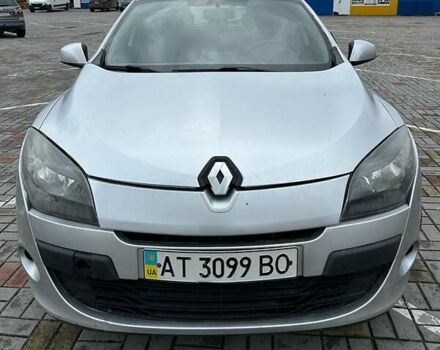Серый Рено Меган, объемом двигателя 1.46 л и пробегом 239 тыс. км за 5300 $, фото 3 на Automoto.ua