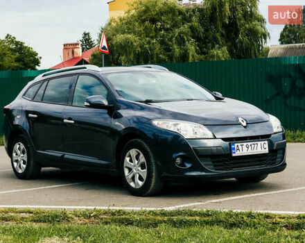 Рено Меган 2012 в Ивано-Франковске на Automoto.ua Серый Рено Меган, объемом двигателя 1.5 л и пробегом 189 тыс. км за 8300 $, фото 38 на Automoto.ua