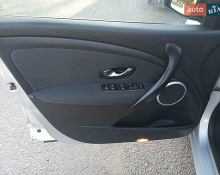 Серый Рено Меган, объемом двигателя 1.5 л и пробегом 280 тыс. км за 8300 $, фото 2 на Automoto.ua