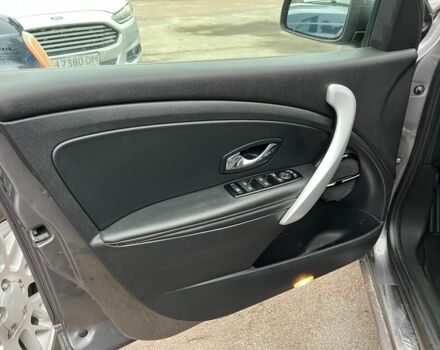 Рено Меган 2012 в Житомире на Automoto.ua Серый Рено Меган, объемом двигателя 1.5 л и пробегом 224 тыс. км за 8300 $, фото 9 на Automoto.ua