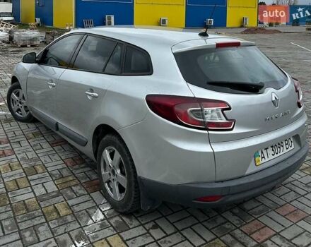 Серый Рено Меган, объемом двигателя 1.46 л и пробегом 239 тыс. км за 5300 $, фото 5 на Automoto.ua