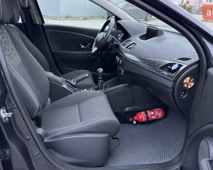 Серый Рено Меган, объемом двигателя 1.46 л и пробегом 183 тыс. км за 8450 $, фото 97 на Automoto.ua