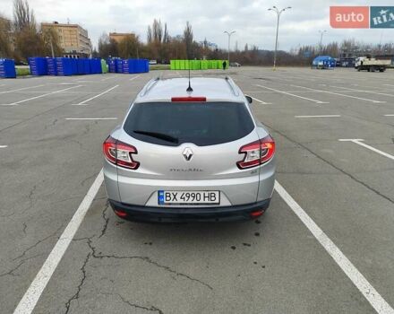 Сірий Рено Меган, об'ємом двигуна 1.46 л та пробігом 241 тис. км за 7800 $, фото 3 на Automoto.ua