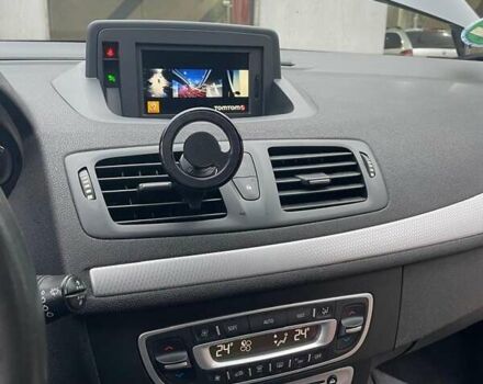 Серый Рено Меган, объемом двигателя 1.9 л и пробегом 200 тыс. км за 7650 $, фото 13 на Automoto.ua