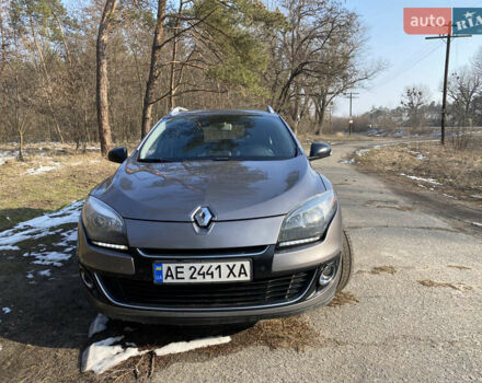 Серый Рено Меган, объемом двигателя 1.46 л и пробегом 283 тыс. км за 7500 $, фото 1 на Automoto.ua