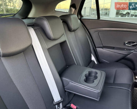 Сірий Рено Меган, об'ємом двигуна 1.46 л та пробігом 275 тис. км за 9350 $, фото 34 на Automoto.ua