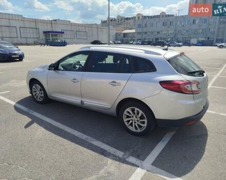 Серый Рено Меган, объемом двигателя 1.46 л и пробегом 355 тыс. км за 8300 $, фото 4 на Automoto.ua