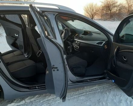 Серый Рено Меган, объемом двигателя 1.46 л и пробегом 256 тыс. км за 7100 $, фото 13 на Automoto.ua