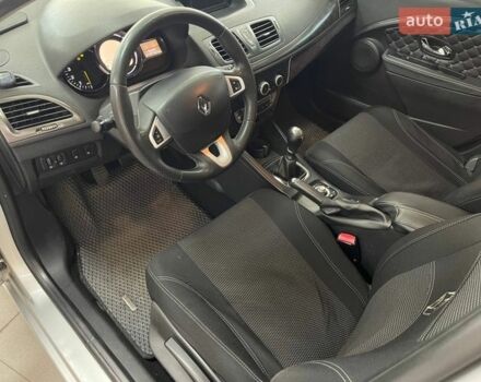 Серый Рено Меган, объемом двигателя 1.46 л и пробегом 303 тыс. км за 7490 $, фото 19 на Automoto.ua