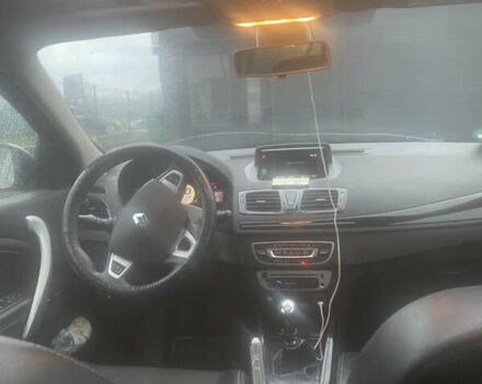 Сірий Рено Меган, об'ємом двигуна 1.6 л та пробігом 249 тис. км за 7800 $, фото 8 на Automoto.ua