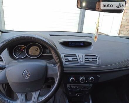 Серый Рено Меган, объемом двигателя 1.46 л и пробегом 277 тыс. км за 6500 $, фото 5 на Automoto.ua