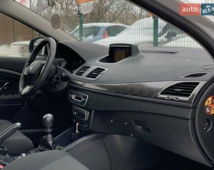 Серый Рено Меган, объемом двигателя 1.46 л и пробегом 263 тыс. км за 7999 $, фото 31 на Automoto.ua