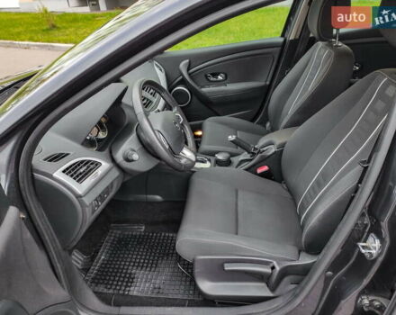 Сірий Рено Меган, об'ємом двигуна 1.5 л та пробігом 190 тис. км за 8900 $, фото 16 на Automoto.ua