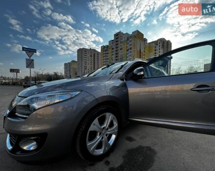 Серый Рено Меган, объемом двигателя 1.5 л и пробегом 198 тыс. км за 9100 $, фото 5 на Automoto.ua