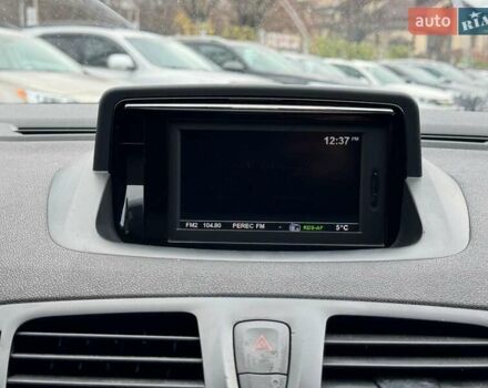 Сірий Рено Меган, об'ємом двигуна 1.5 л та пробігом 380 тис. км за 6940 $, фото 24 на Automoto.ua