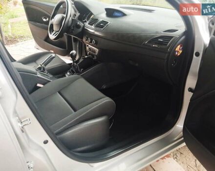 Сірий Рено Меган, об'ємом двигуна 1.5 л та пробігом 228 тис. км за 7300 $, фото 10 на Automoto.ua