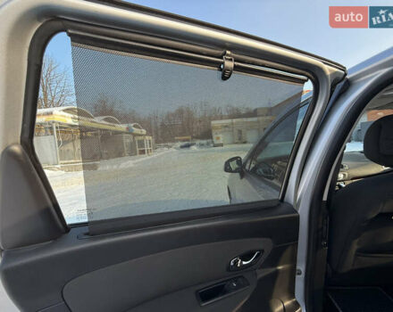 Сірий Рено Меган, об'ємом двигуна 1.46 л та пробігом 200 тис. км за 7200 $, фото 37 на Automoto.ua