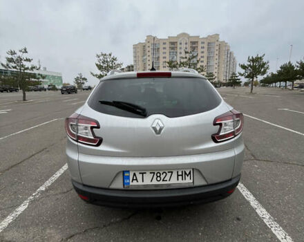 Серый Рено Меган, объемом двигателя 1.46 л и пробегом 360 тыс. км за 7000 $, фото 3 на Automoto.ua