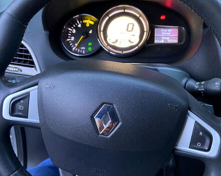 Серый Рено Меган, объемом двигателя 1.5 л и пробегом 170 тыс. км за 7200 $, фото 7 на Automoto.ua