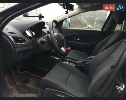 Серый Рено Меган, объемом двигателя 1.5 л и пробегом 227 тыс. км за 7300 $, фото 7 на Automoto.ua