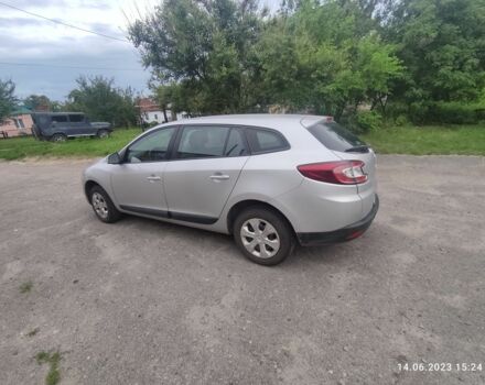 Рено Меган 2012 в Ужгороде на Automoto.ua Серый Рено Меган, объемом двигателя 1.5 л и пробегом 280 тыс. км за 7400 $, фото 2 на Automoto.ua