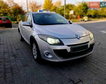 Сірий Рено Меган, об'ємом двигуна 1.9 л та пробігом 266 тис. км за 6800 $, фото 1 на Automoto.ua