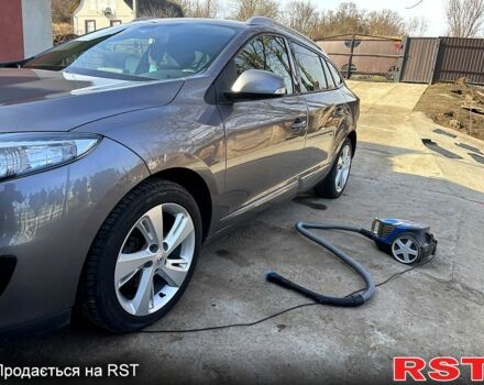 Сірий Рено Меган, об'ємом двигуна 1.5 л та пробігом 262 тис. км за 8000 $, фото 2 на Automoto.ua