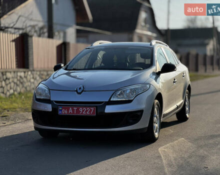 Сірий Рено Меган, об'ємом двигуна 1.6 л та пробігом 280 тис. км за 7150 $, фото 1 на Automoto.ua