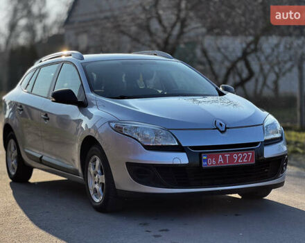Сірий Рено Меган, об'ємом двигуна 1.6 л та пробігом 280 тис. км за 7150 $, фото 4 на Automoto.ua