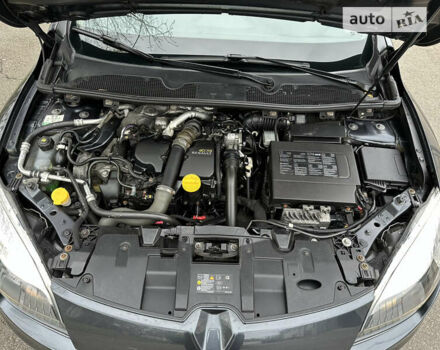 Сірий Рено Меган, об'ємом двигуна 1.5 л та пробігом 219 тис. км за 9800 $, фото 100 на Automoto.ua