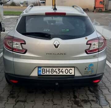 Серый Рено Меган, объемом двигателя 1.46 л и пробегом 276 тыс. км за 6000 $, фото 2 на Automoto.ua