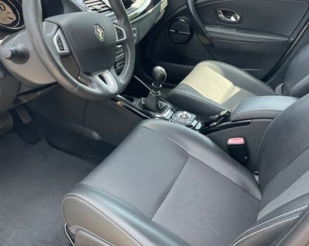 Серый Рено Меган, объемом двигателя 1.5 л и пробегом 259 тыс. км за 8900 $, фото 3 на Automoto.ua