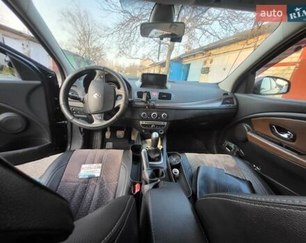 Серый Рено Меган, объемом двигателя 1.5 л и пробегом 175 тыс. км за 8000 $, фото 5 на Automoto.ua