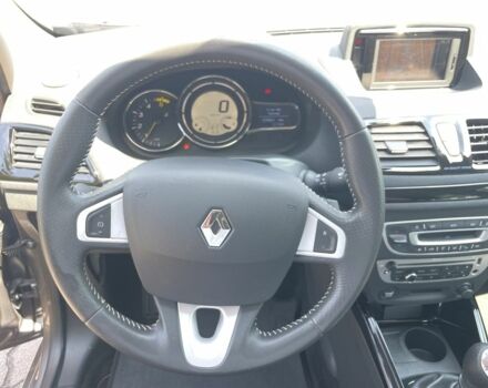 Серый Рено Меган, объемом двигателя 1.5 л и пробегом 259 тыс. км за 8900 $, фото 12 на Automoto.ua