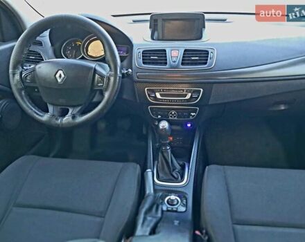 Сірий Рено Меган, об'ємом двигуна 1.9 л та пробігом 266 тис. км за 6800 $, фото 19 на Automoto.ua
