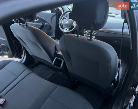 Серый Рено Меган, объемом двигателя 1.5 л и пробегом 230 тыс. км за 8200 $, фото 27 на Automoto.ua