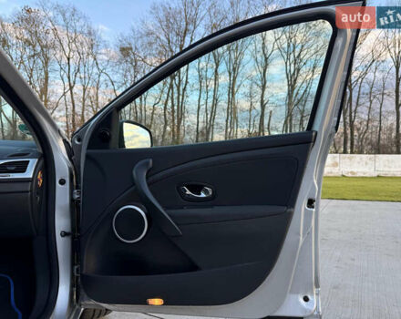 Серый Рено Меган, объемом двигателя 1.5 л и пробегом 184 тыс. км за 7500 $, фото 28 на Automoto.ua